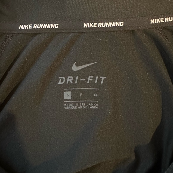 Nike Running Dri-FIT Shirt - Black - Ideal for Joggers - Gently Used - Picture 3 of 3